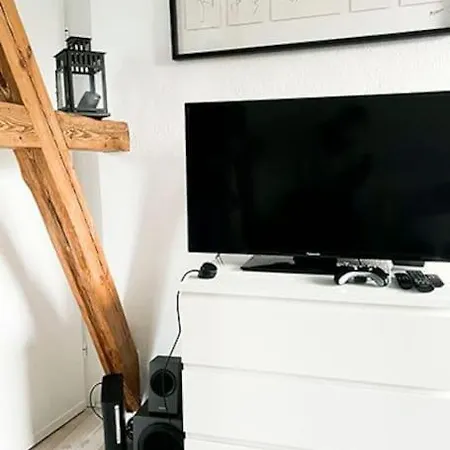 Modernes Apartment Mit Balkon Free Parking Netflix Celle Extérieur photo
