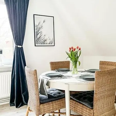 Modernes Apartment Mit Balkon Free Parking Netflix Celle Extérieur photo
