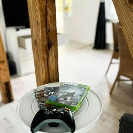 Modernes Apartment Mit Balkon Free Parking Netflix Celle Extérieur photo