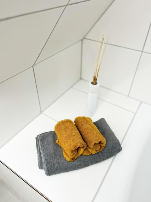 Modernes Mit Balkon Free Parking Netflix Apartment