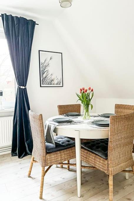 Modernes Mit Balkon Free Parking Netflix Celle